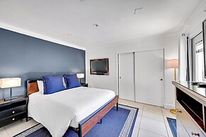 Inn On The Drive ( Adults Only)