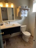 Revelstoke Lodge