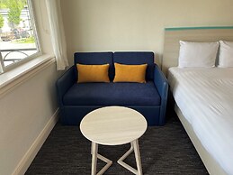Revelstoke Lodge