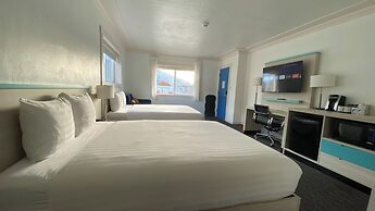 Revelstoke Lodge
