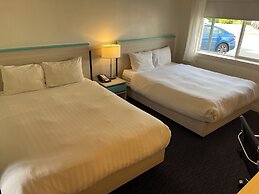 Revelstoke Lodge