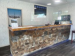 Revelstoke Lodge