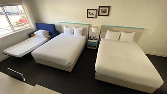 Revelstoke Lodge