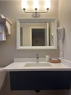 Revelstoke Lodge