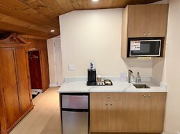 Richca Chalets Resort