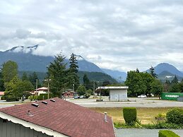Richca Chalets Resort