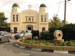 Hapina Shel Michal