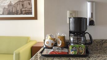 Holiday Inn Express & Suites Celaya by IHG