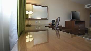 Holiday Inn Express & Suites Celaya by IHG
