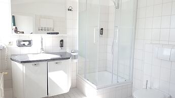 Aparthotel B & L
