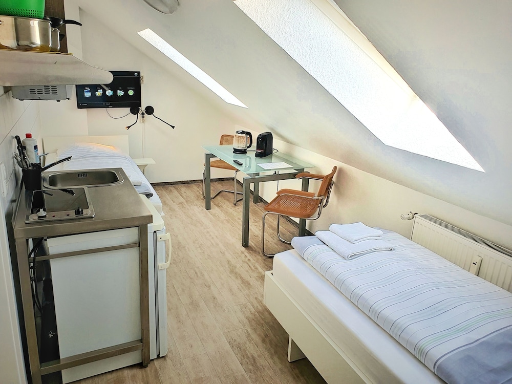 Aparthotel B & L