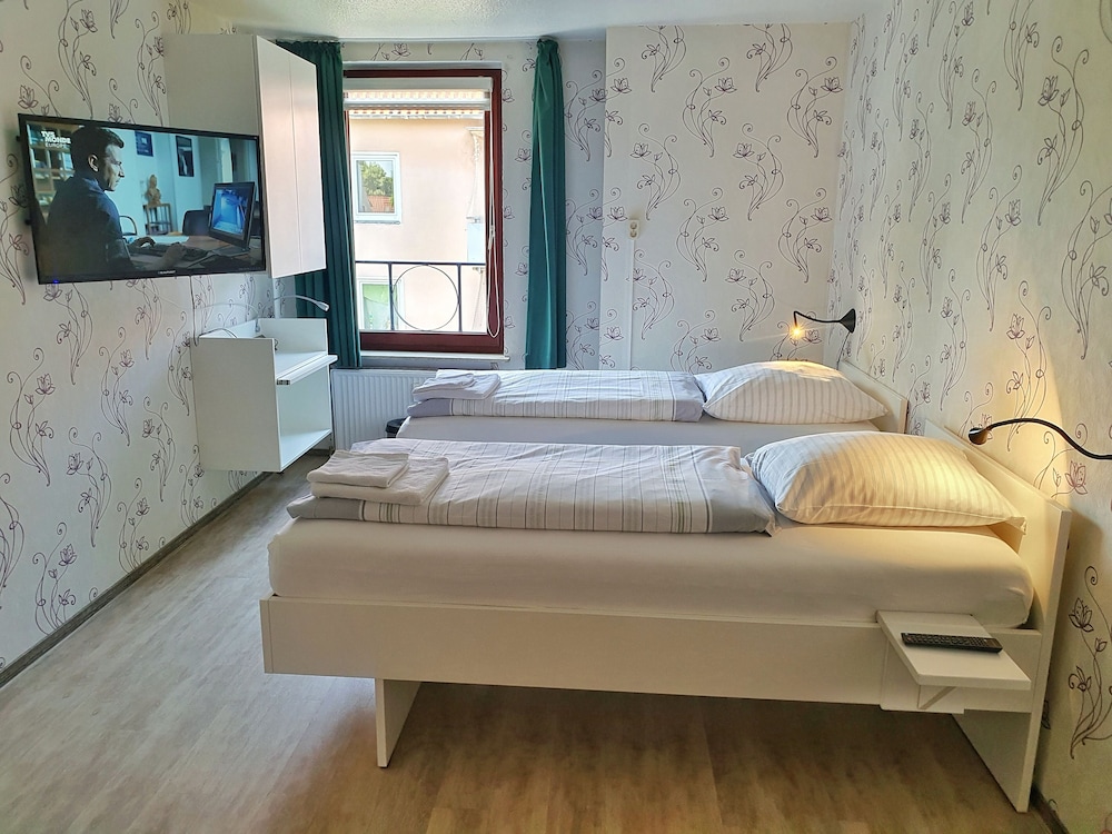 Aparthotel B & L