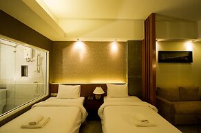 Inn residence serviced suites