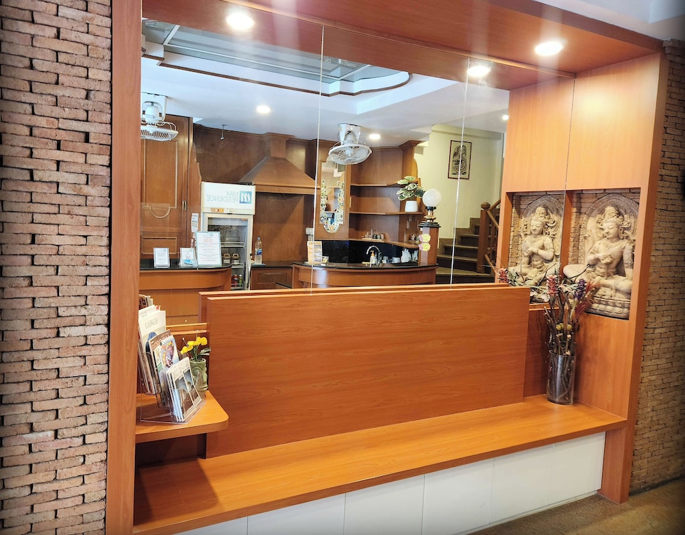Max Residence