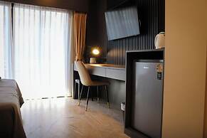 Max Residence