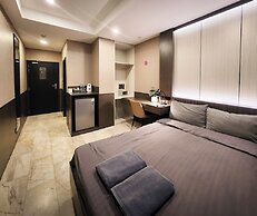 Max Residence