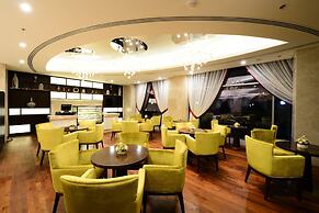 Landmark Premier Hotel