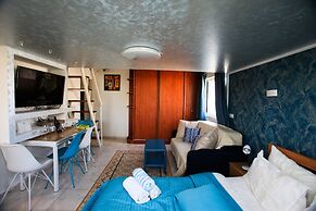 Elena Apartments