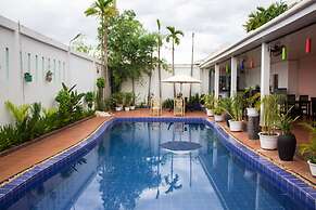 Overflow Guesthouse