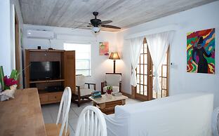 Tingum Village Hotel