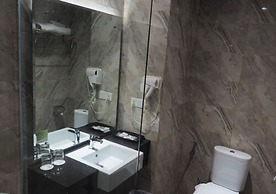 King's Hotel Nagoya Batam