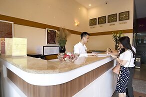 City Bay Hotel