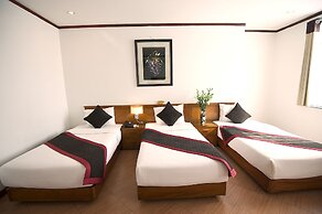 City Bay Hotel