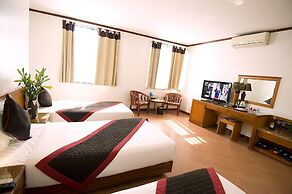 City Bay Hotel