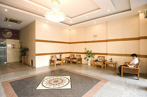 City Bay Hotel