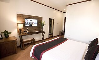City Bay Hotel