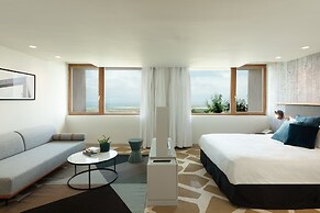 Elma Hotel and Art Complex