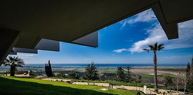 Elma Hotel and Art Complex