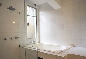 Atiq Boutique Hotel