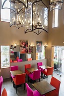Atiq Boutique Hotel