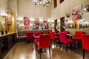 Atiq Boutique Hotel