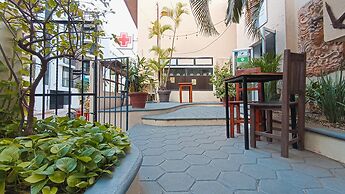 Beach House Hotel