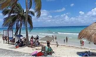 Beach House Hotel