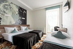 Algiro Hotel