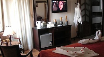 Cairo plaza Guest House