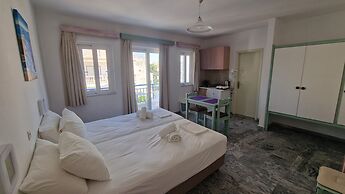 Kaloxenia Apartments