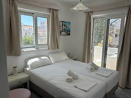 Kaloxenia Apartments