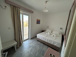 Kaloxenia Apartments