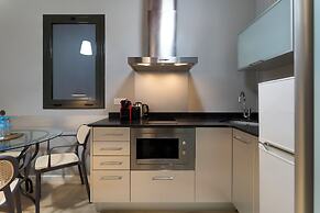 Fira Centric Apartments by gaiarooms