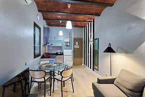 Fira Centric Apartments by gaiarooms