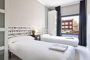 Fira Centric Apartments by gaiarooms