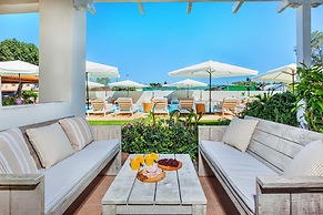 Hesperides Hotel