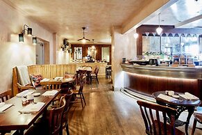 The Abergavenny Hotel