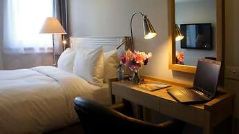 The Abergavenny Hotel