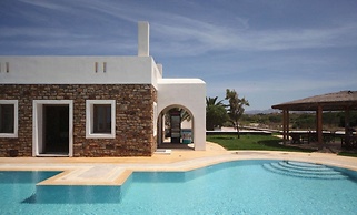 Plaka Hotel II