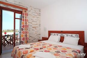 Plaka Hotel II